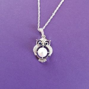 Vantel Pearls "Wise Guy" owl necklace